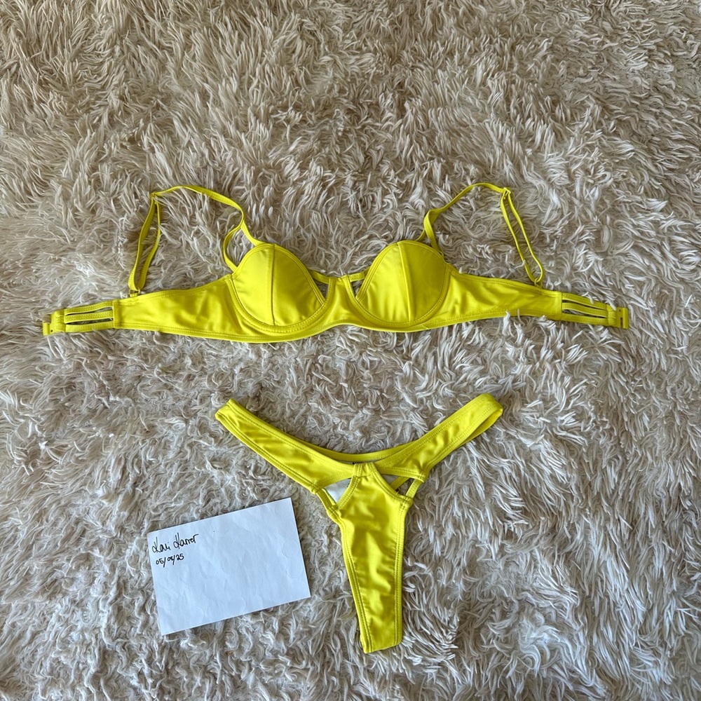 Basic Ally Swim Yellow Bikini ( Boutine LA )